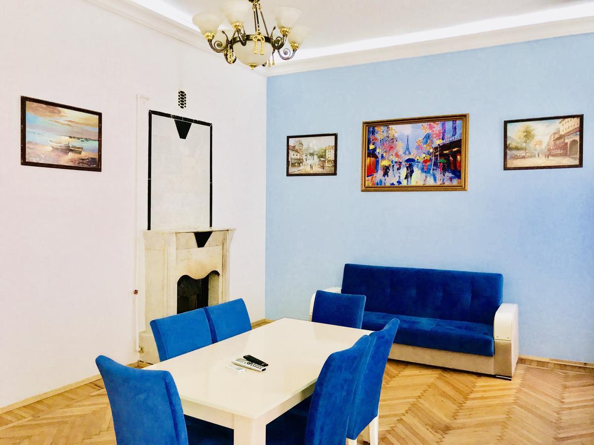 Check-In Apartment Near Fountain Square Vidadi Str 바쿠 외부 사진