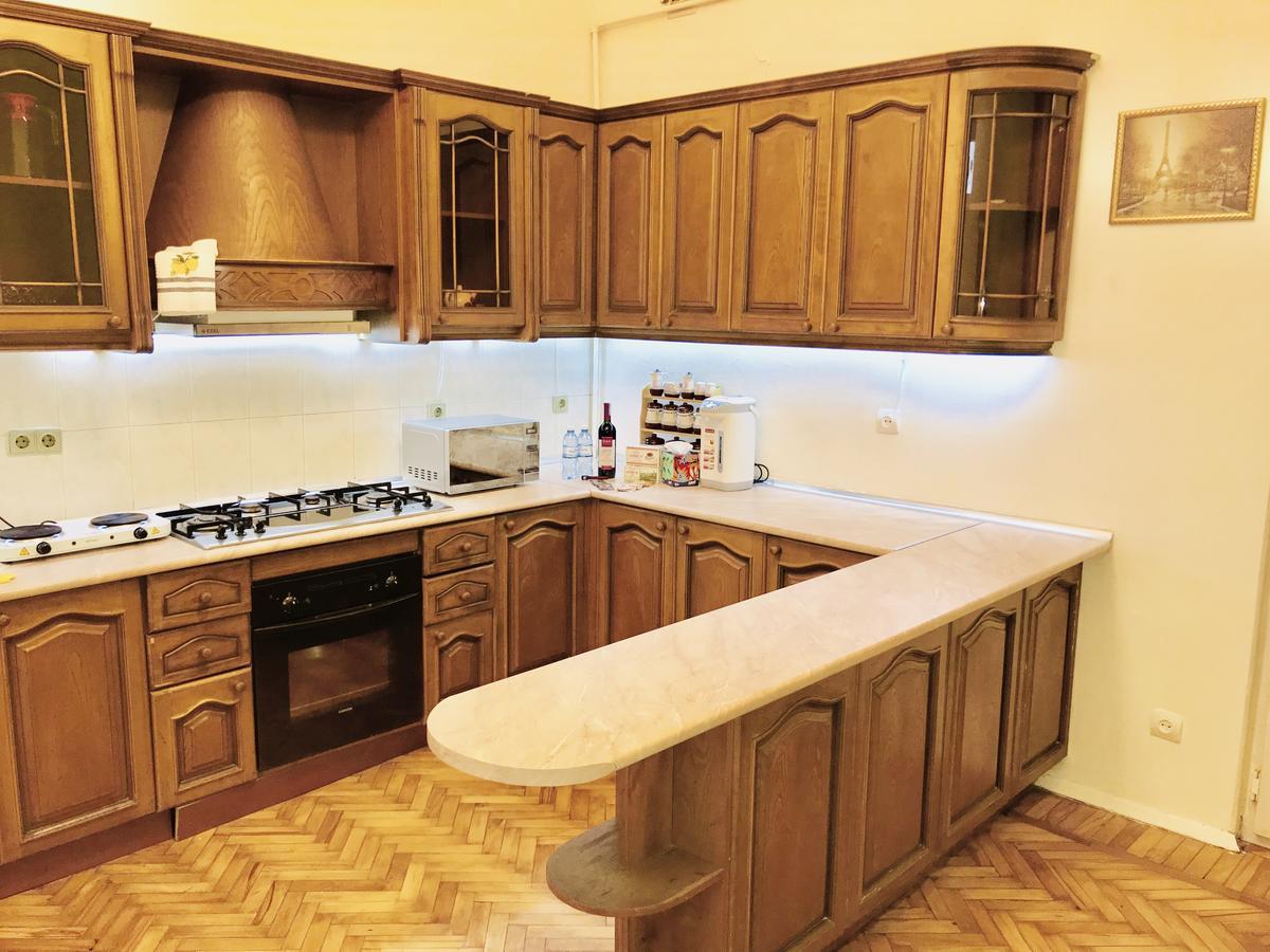 Check-In Apartment Near Fountain Square Vidadi Str 바쿠 외부 사진
