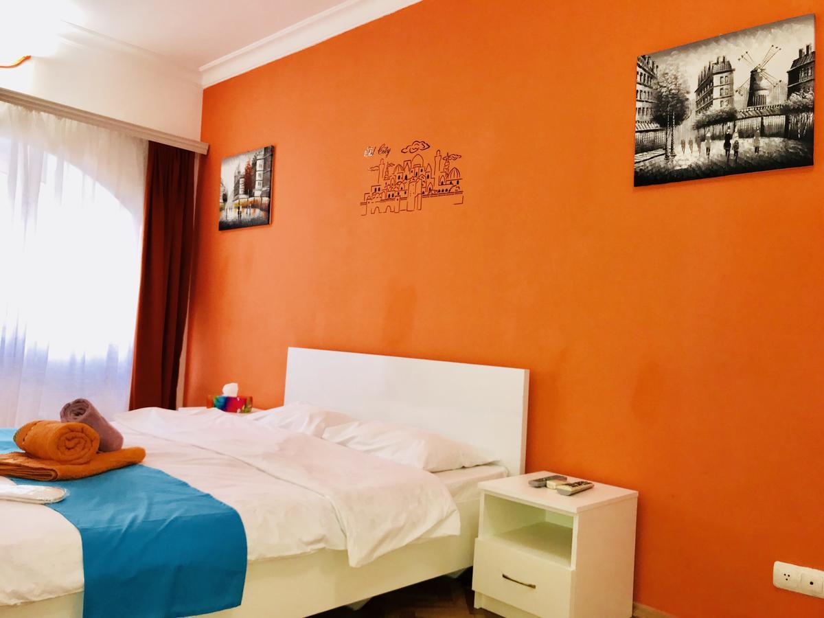 Check-In Apartment Near Fountain Square Vidadi Str 바쿠 외부 사진