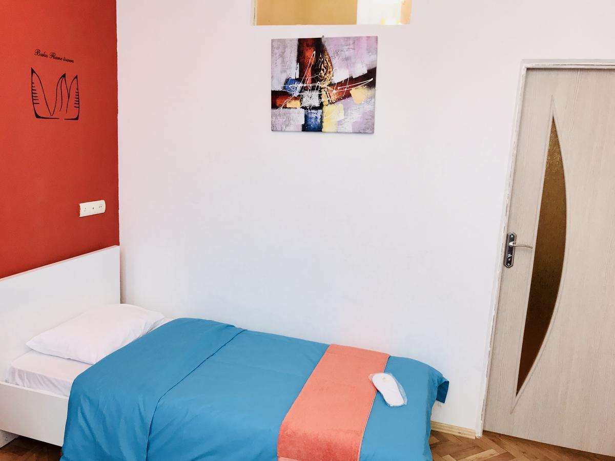 Check-In Apartment Near Fountain Square Vidadi Str 바쿠 외부 사진