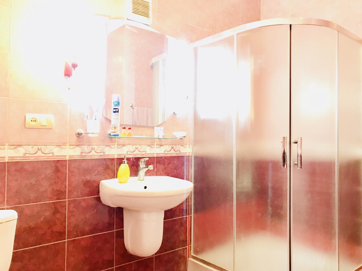 Check-In Apartment Near Fountain Square Vidadi Str 바쿠 외부 사진